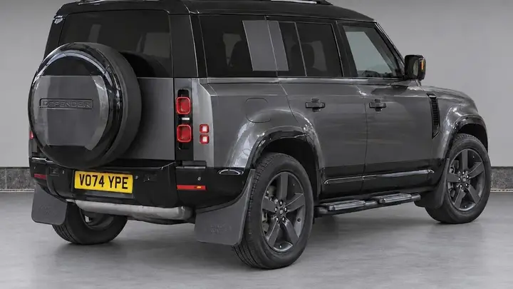 Land Rover Defender 110 2024 photo 4