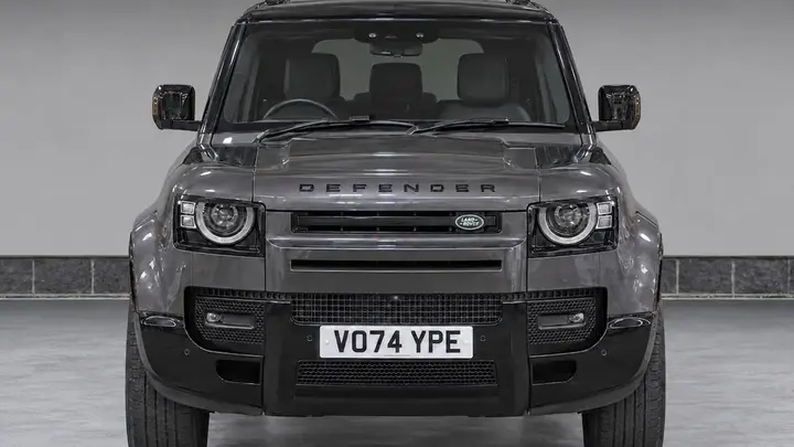 Land Rover Defender 110 2024 photo 5