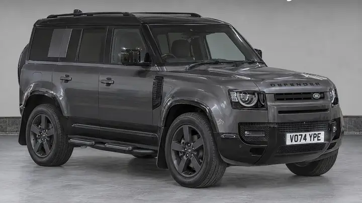 Land Rover Defender 110