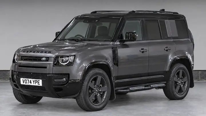 Land Rover Defender 110 2024 photo 2