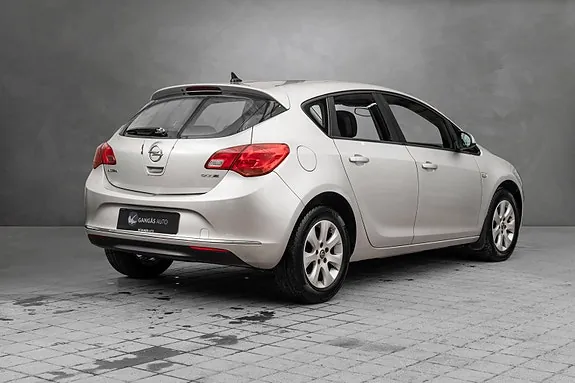 Opel Astra 2015 photo 5