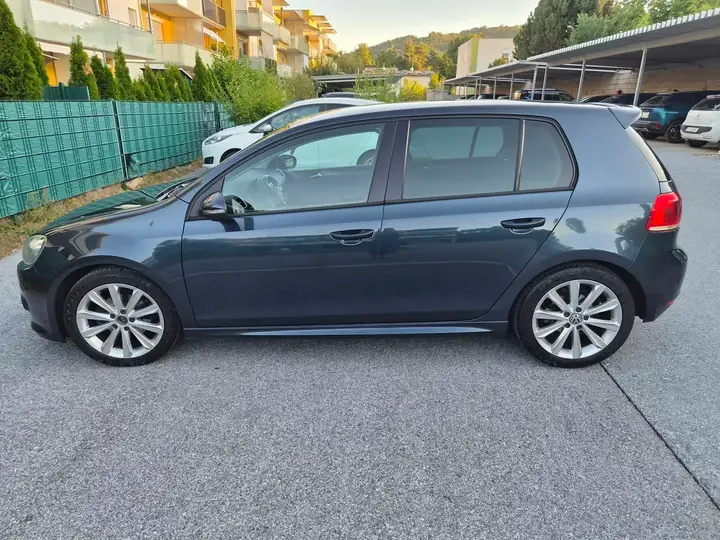 Volkswagen Golf 2011 photo 3
