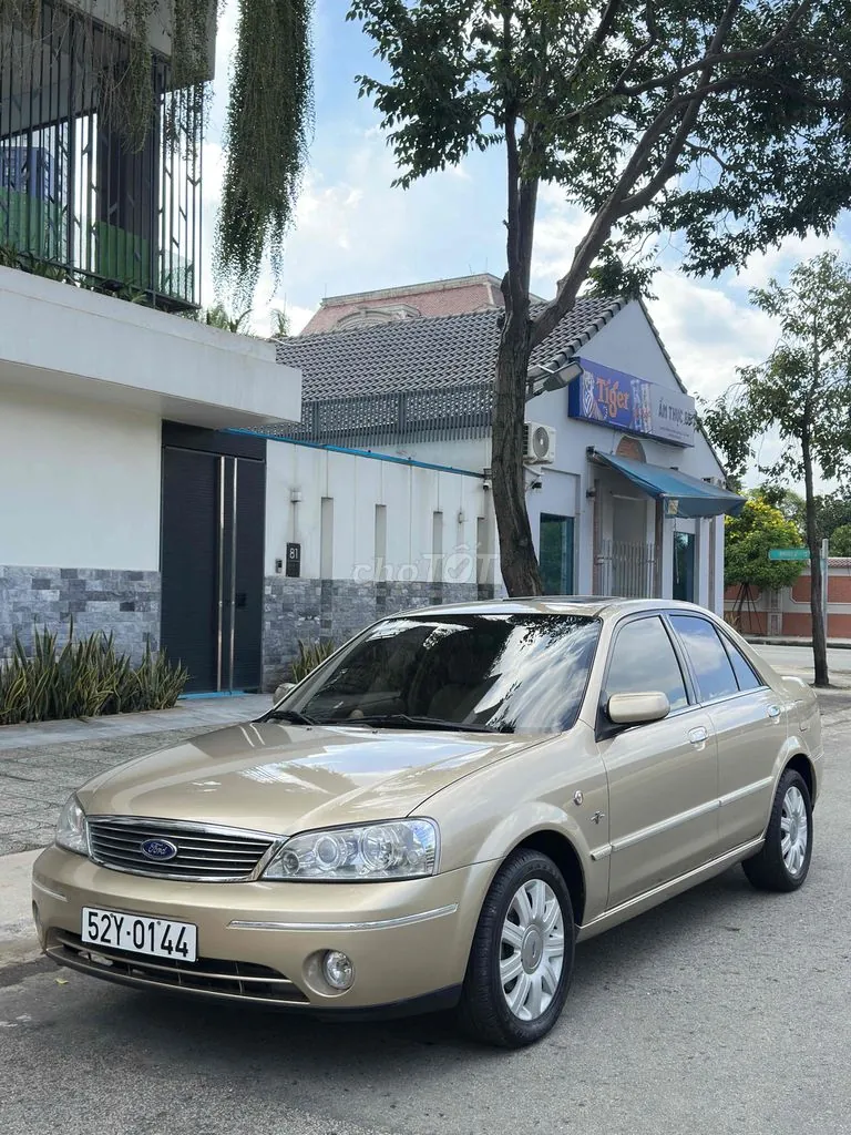 Ford Laser 2004 photo 2