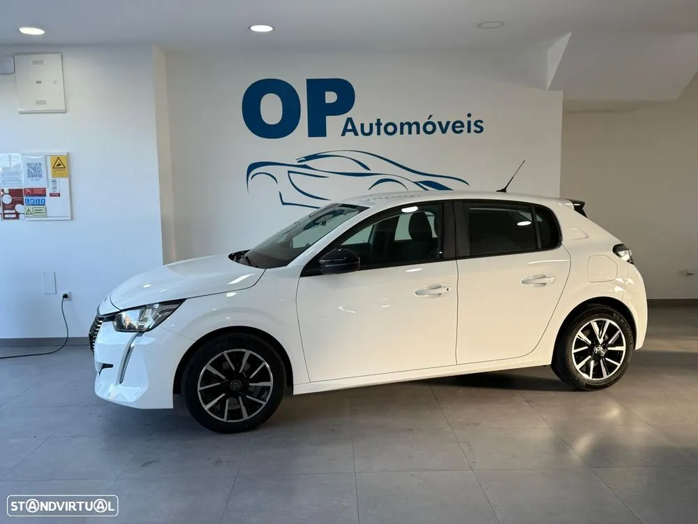 Peugeot 208 2023 photo 2