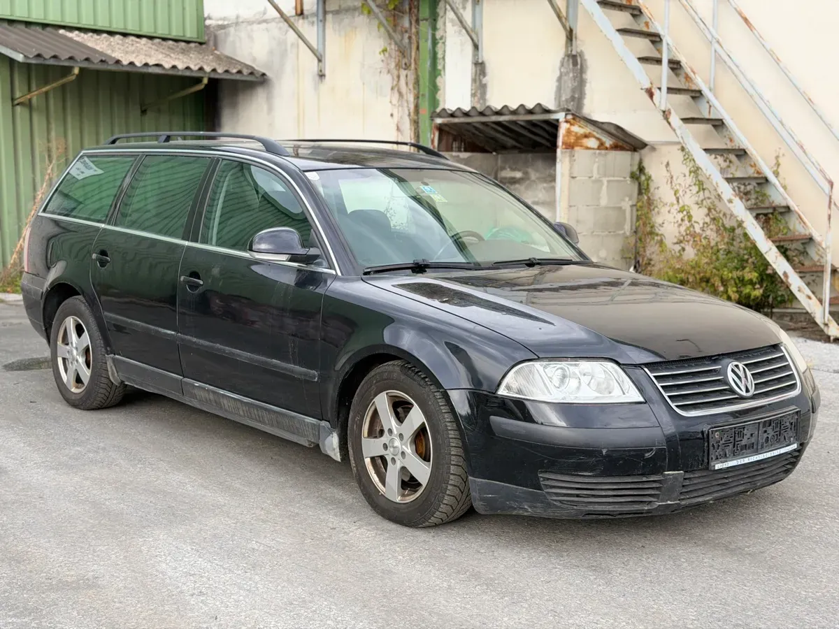 Volkswagen Passat 2005 photo 2