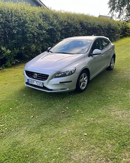 Volvo V40 2013 photo 2