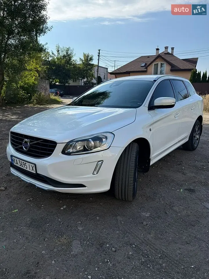 Volvo Xc60 2016 photo 2
