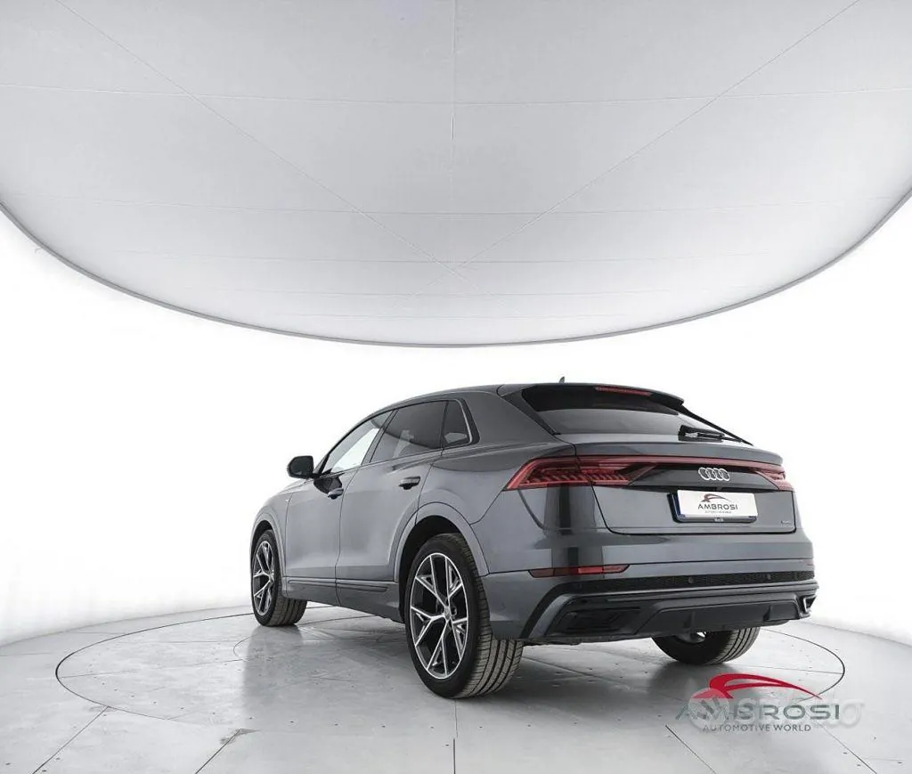Audi Q8 2020 photo 4