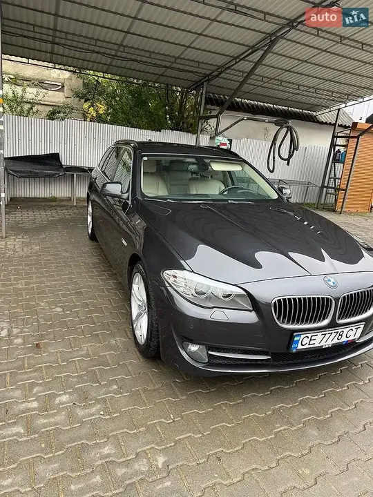 BMW 5 Series 2012 photo 4