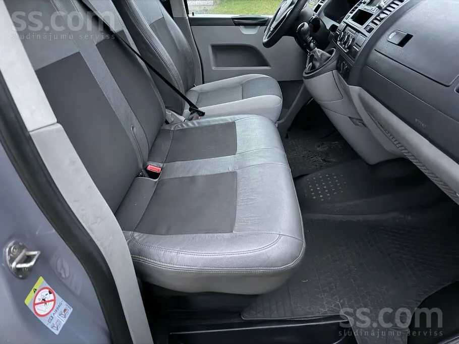 Volkswagen Caravelle 2014 photo 4