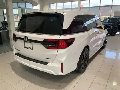Honda Odyssey 2027 photo 2
