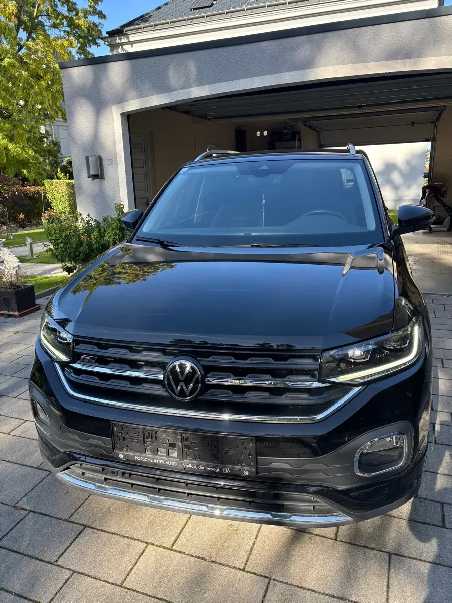 Volkswagen T-Cross 2023 photo 2