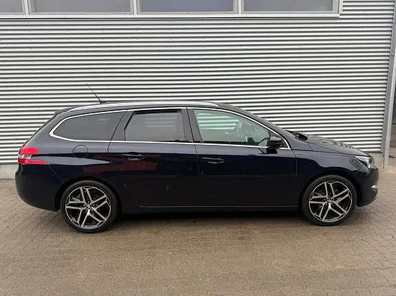 Peugeot 308 2015 photo 4