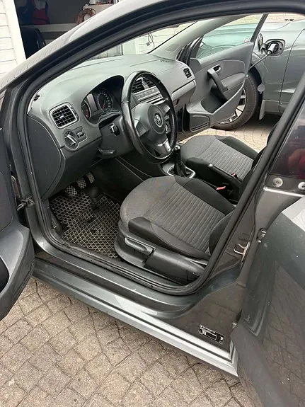 Volkswagen Polo 2010 photo 3