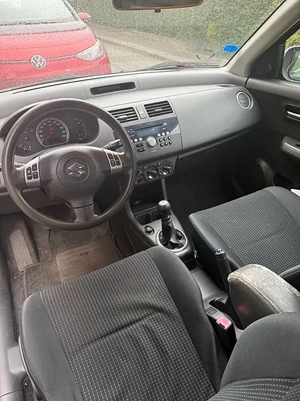 Suzuki Swift 2006 photo 3