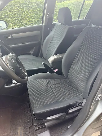 Suzuki Swift 2006 photo 5
