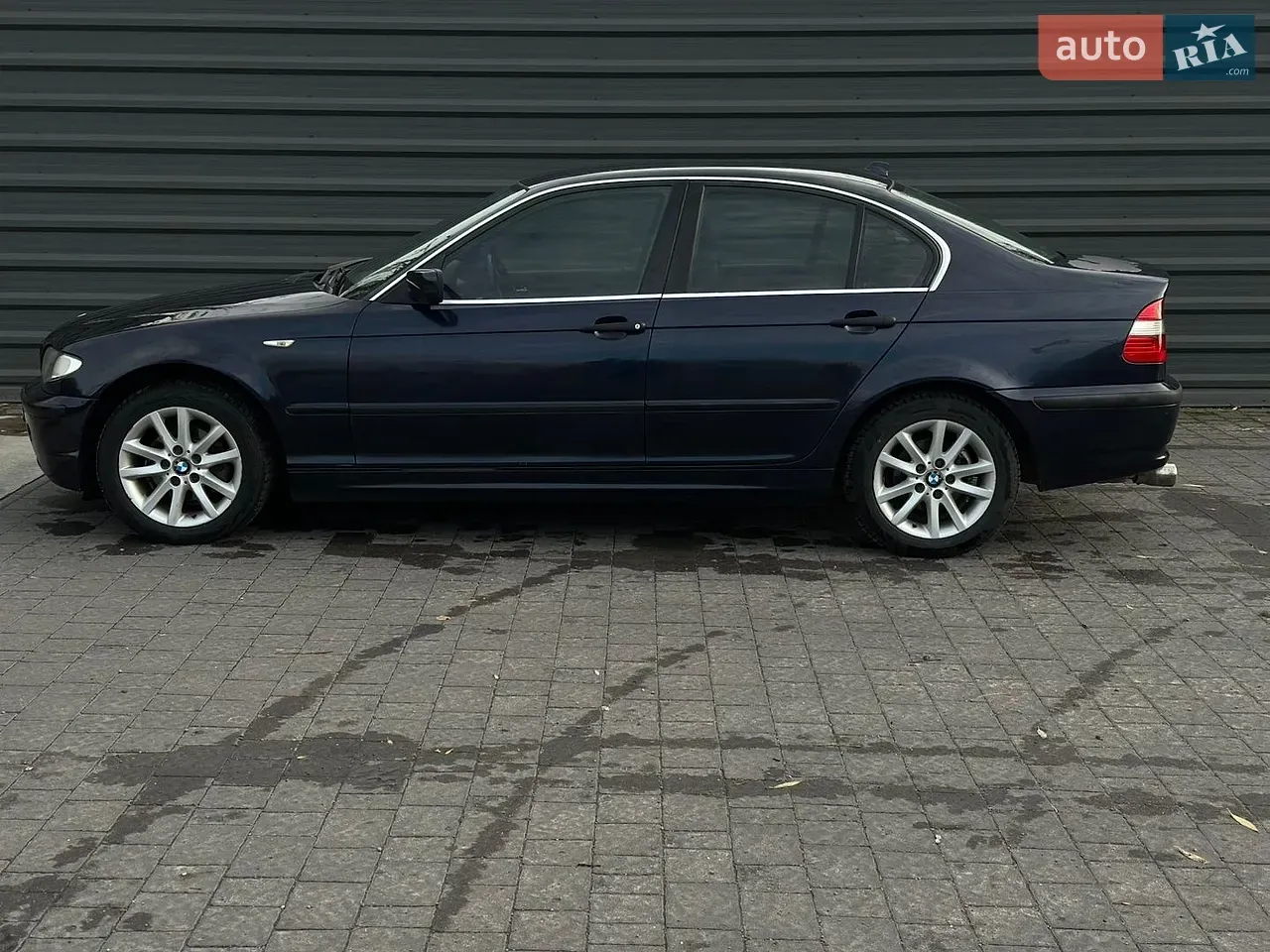 BMW 3 Series 2004 photo 3