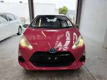 Toyota Aqua 2016 photo 3
