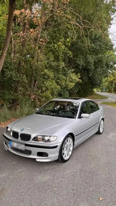 BMW 320I