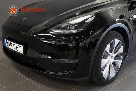Tesla Model Y 2022 photo 2