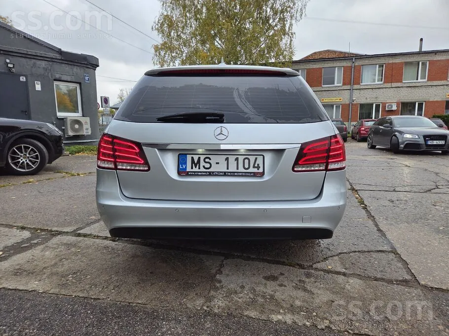 Mercedes-Benz E220 2015 photo 5
