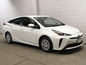 Toyota Prius 2021 photo 2