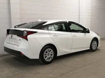 Toyota Prius 2021 photo 3