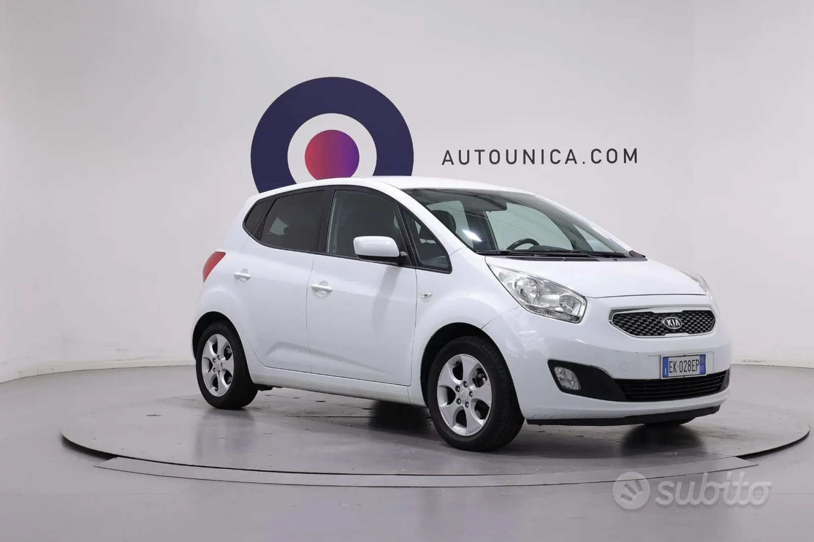 Kia Venga 2011 photo 3