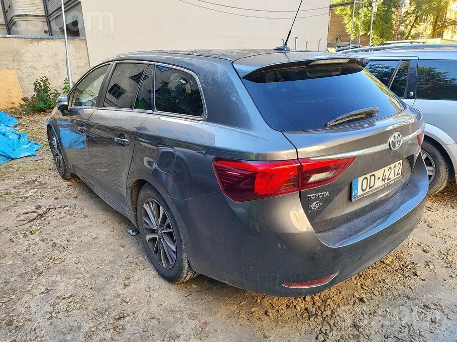 Toyota Avensis 2016 photo 3