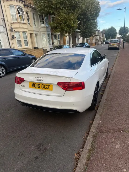 Audi A5 2016 photo 2
