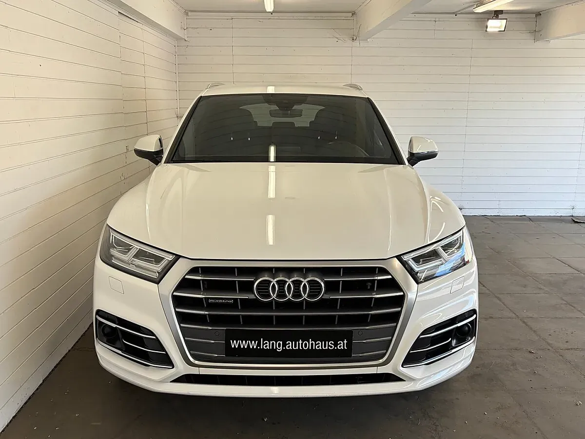 Audi Q5 2018 photo 2