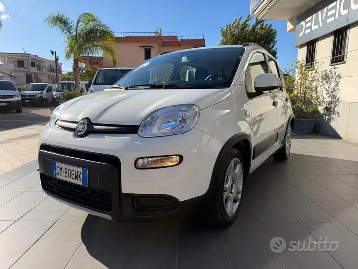 Fiat Panda Cross 2023 photo 2