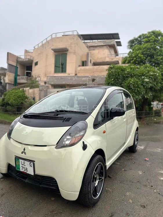 Mitsubishi I