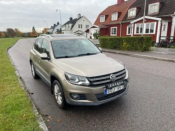 Volkswagen Tiguan 2012 photo 2