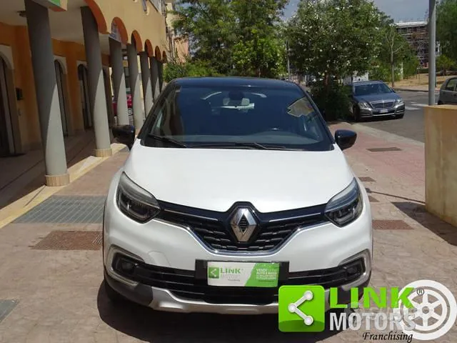 Renault Captur 2018 photo 2