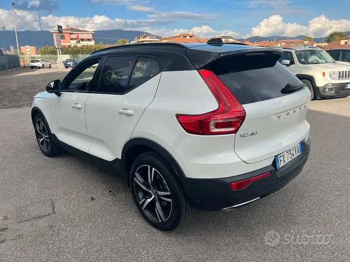 Volvo Xc40 2019 photo 3