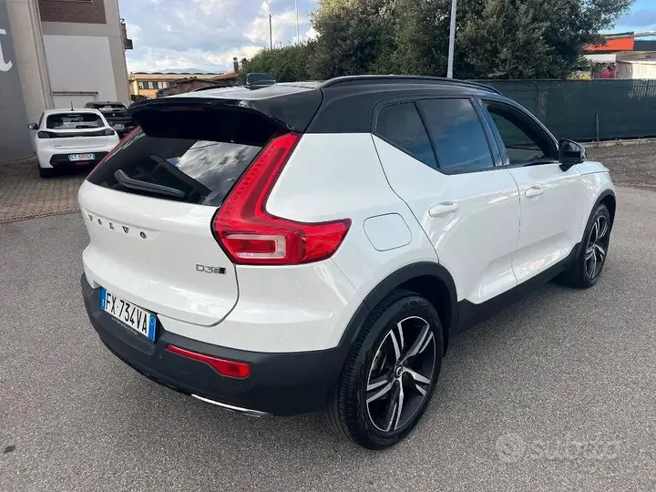 Volvo Xc40 2019 photo 4