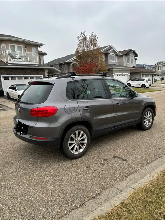 Volkswagen Tiguan 2012 photo 2