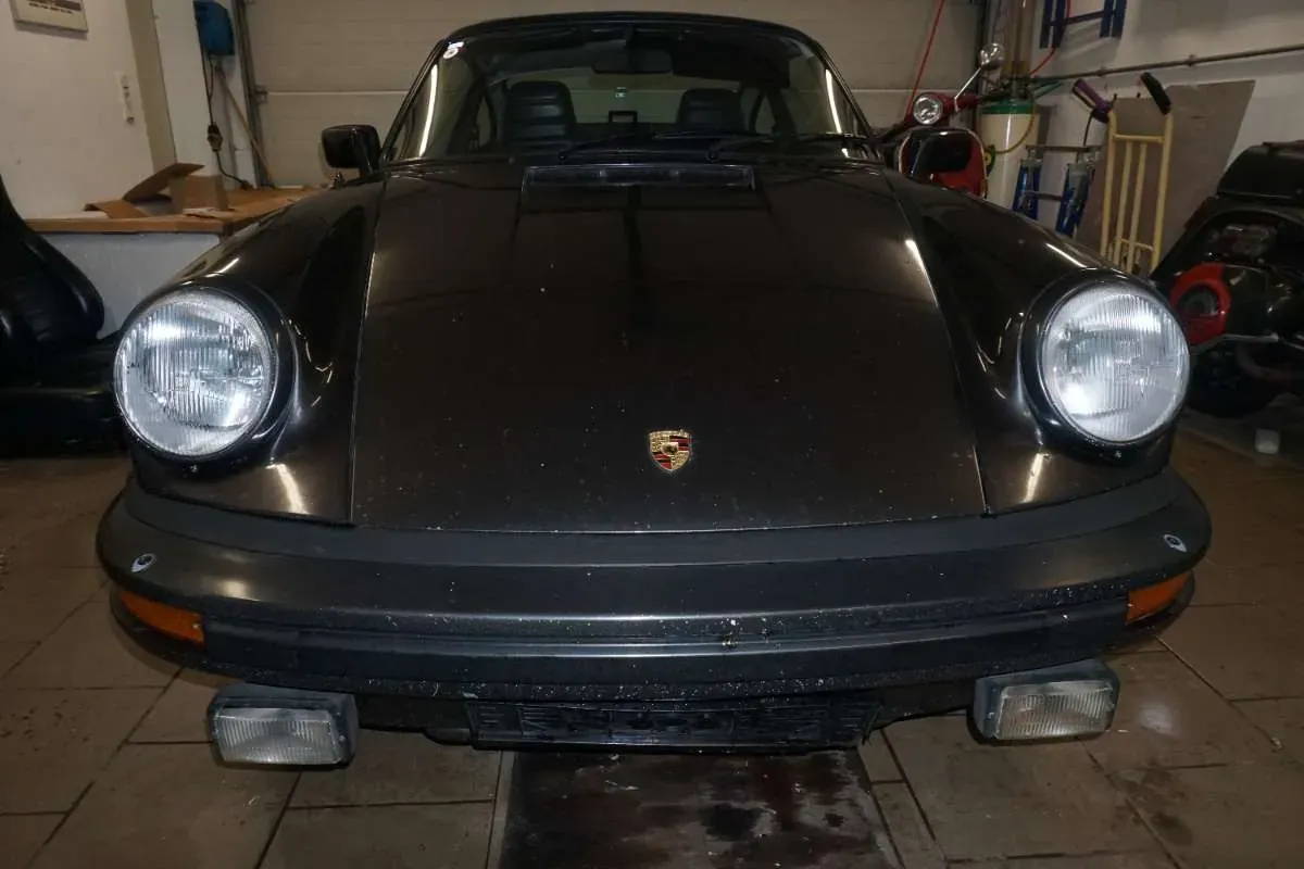 Porsche 911 1982 photo 3