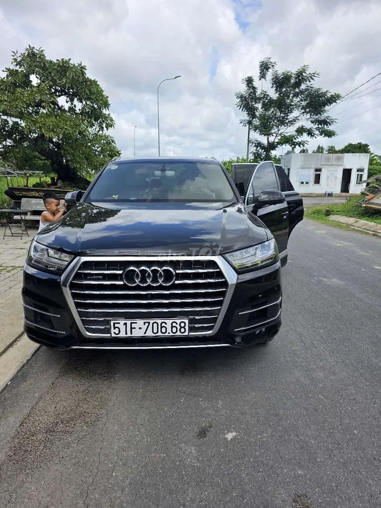 Audi Q7 2016 photo 2