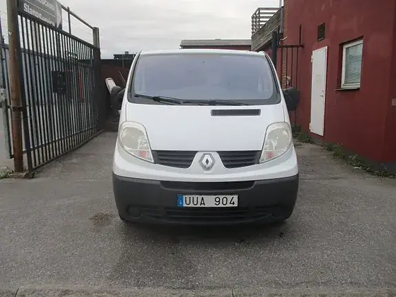 Renault Trafic 2012 photo 3