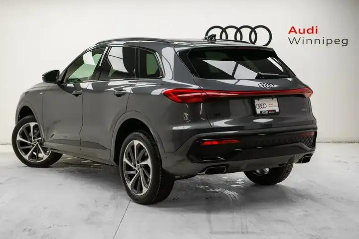 Audi Q5 2025 photo 4