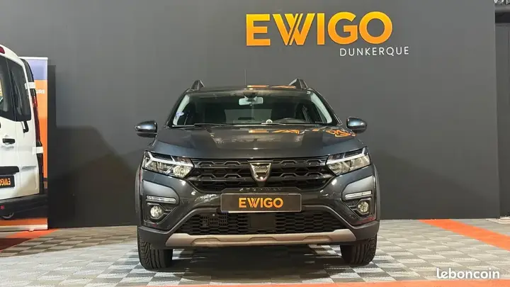Dacia Sandero 2022 photo 2