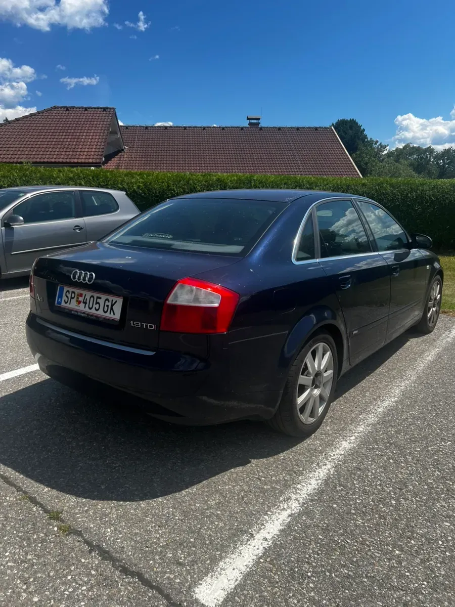 Audi A4 2003 photo 3