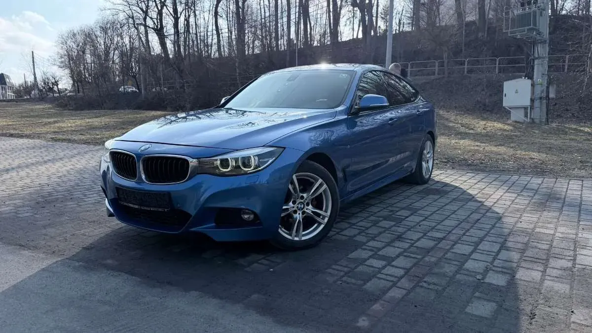 BMW 3 Series 2016 photo 2