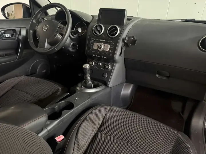 Nissan Qashqai 2009 photo 3