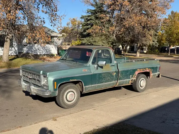 GMC Sierra 2500 1978 photo 2