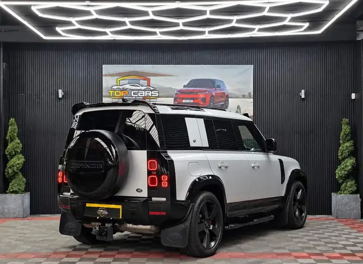 Land Rover Defender 110 2020 photo 5