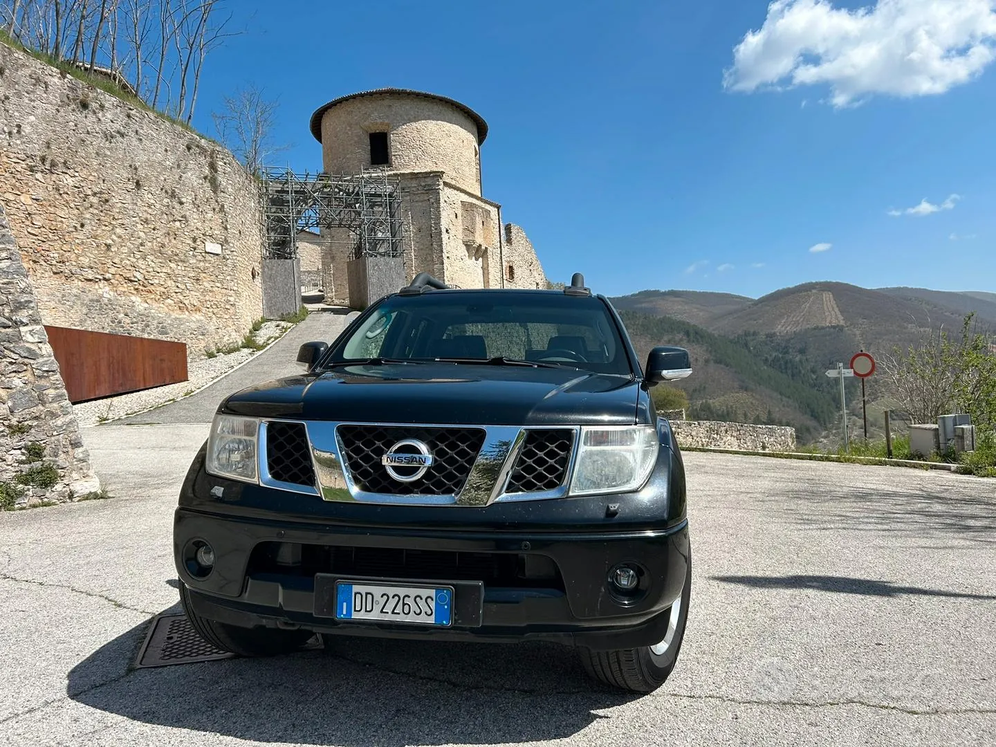 Nissan Navara 2006 photo 2