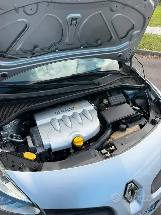 Renault Clio 2006 photo 5